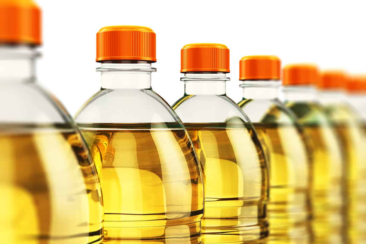 vegetable cooking oil bottles