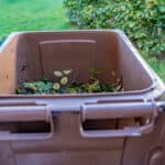 garden green waste wheelie bin