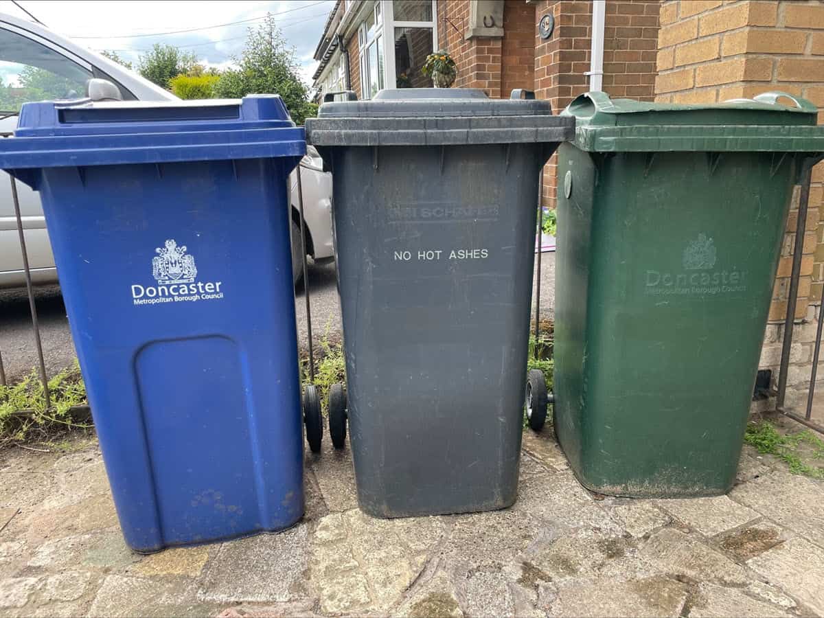 three Doncaster wheelie bin colours