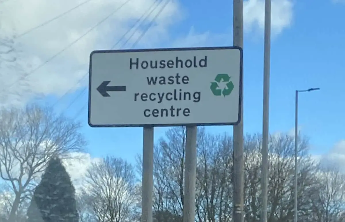 household waste recycling centre road sign